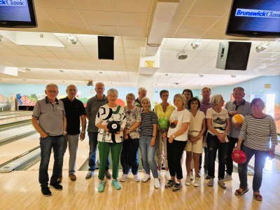Bowling bei Bert 16:00 Uhr und Essen in der Taverna 17:30 Uhr